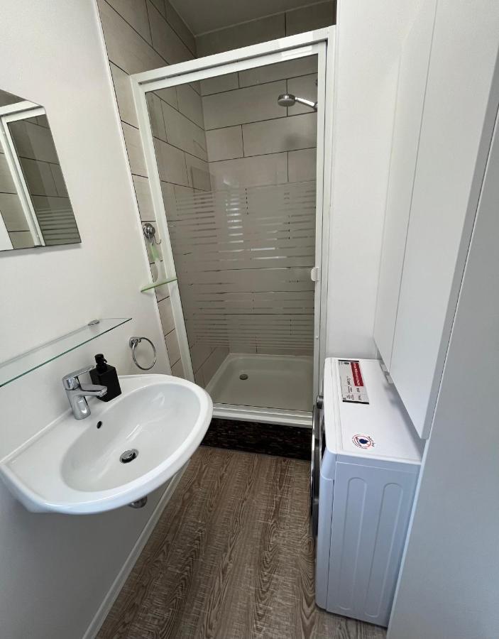 Moderne Wohlfuehl-Wohnung In Troisdorf Altenrath Esterno foto