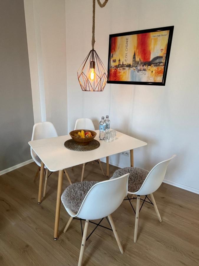 Moderne Wohlfuehl-Wohnung In Troisdorf Altenrath Esterno foto